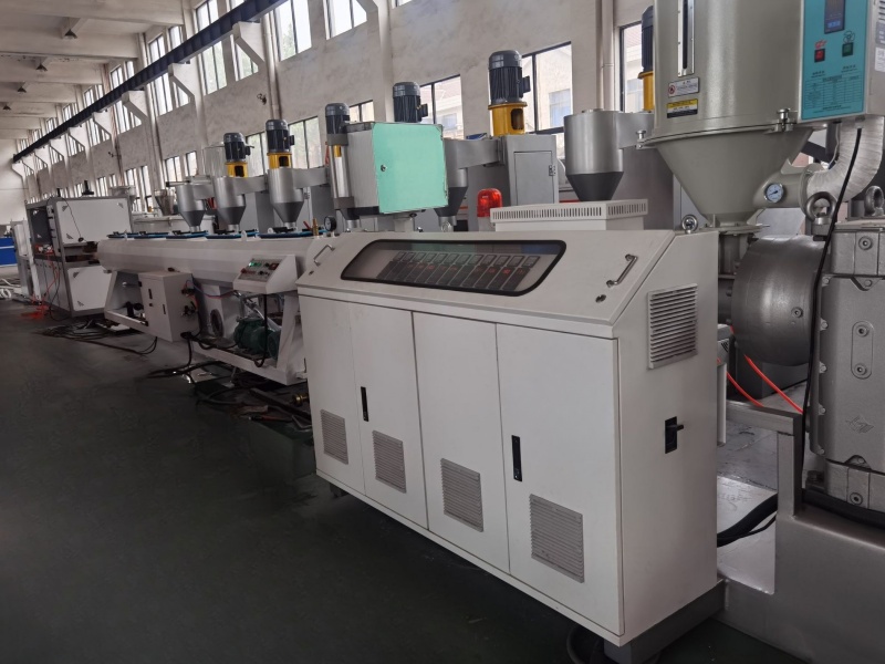 PE塑料管材生產線用途